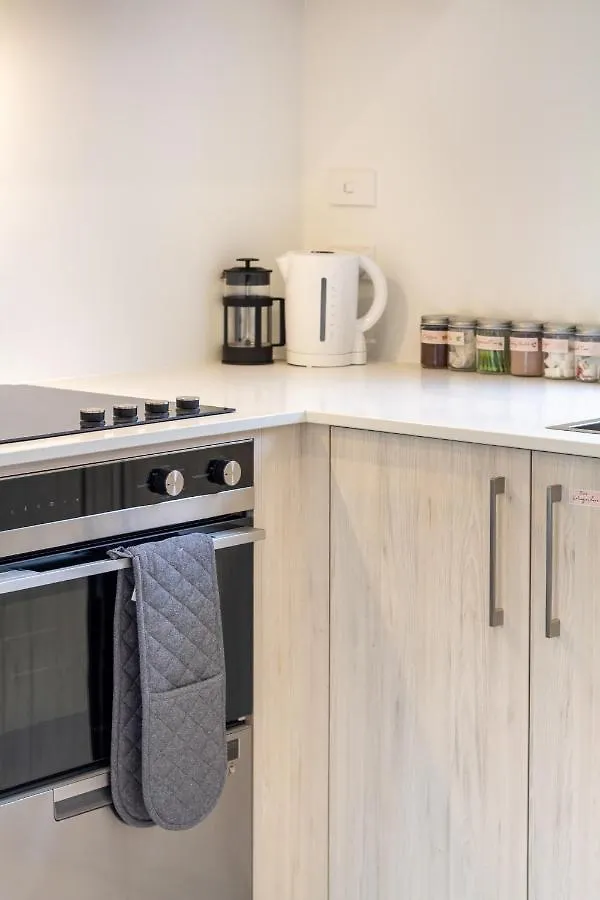 Upper Riccarton Dream - 2 Bed 2 Bath W/Carpark Apartment Christchurch 0*,