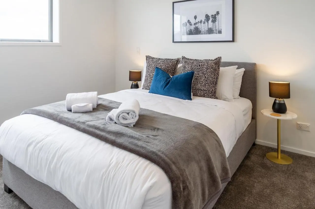 Upper Riccarton Dream - 2 Bed 2 Bath W/Carpark Apartment Christchurch
